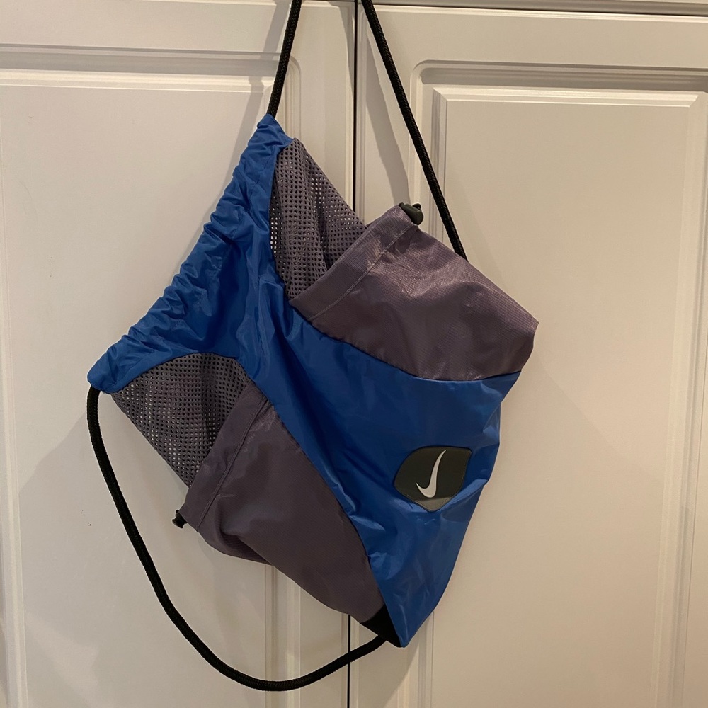 Nike Drawstring Bag New - Picture 3 of 3